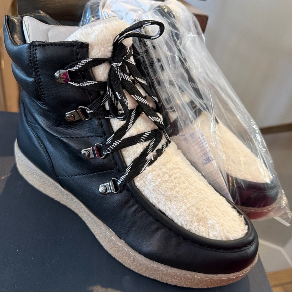 Tommy Hilfiger Black & Faux Fur Boots